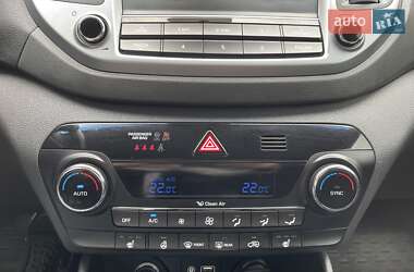 Позашляховик / Кросовер Hyundai Tucson 2016 в 
