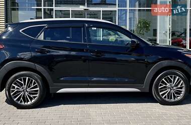 Позашляховик / Кросовер Hyundai Tucson 2021 в 