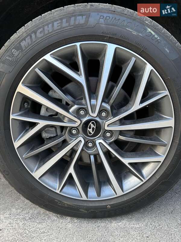 Внедорожник / Кроссовер Hyundai Tucson 2021 в Чернигове