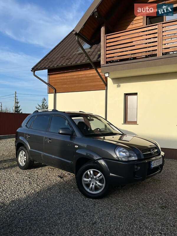 Позашляховик / Кросовер Hyundai Tucson 2008 в 