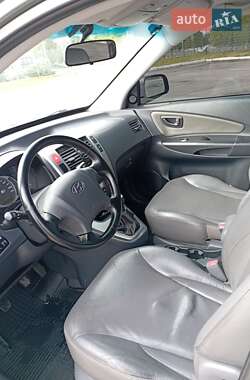 Внедорожник / Кроссовер Hyundai Tucson 2009 в 