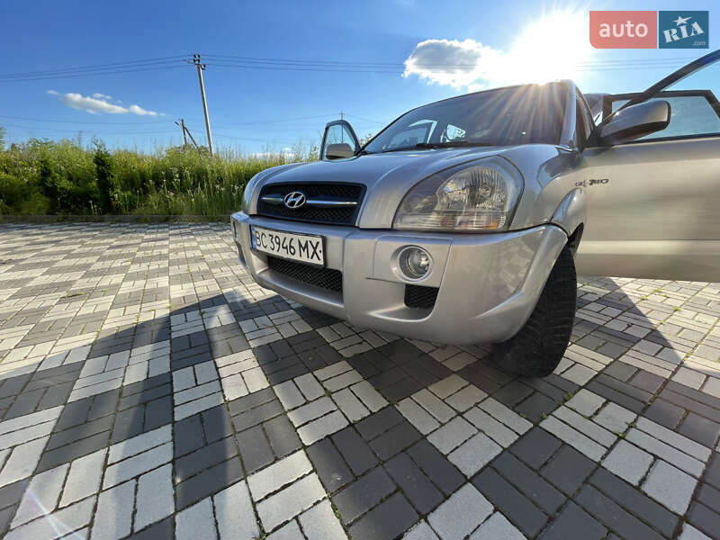 Позашляховик / Кросовер Hyundai Tucson 2006 в Буську
