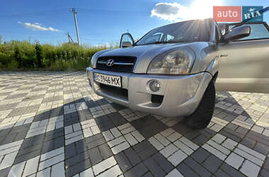 Внедорожник / Кроссовер Hyundai Tucson 2006 в 