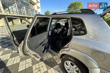 Внедорожник / Кроссовер Hyundai Tucson 2006 в 