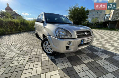 Внедорожник / Кроссовер Hyundai Tucson 2006 в 