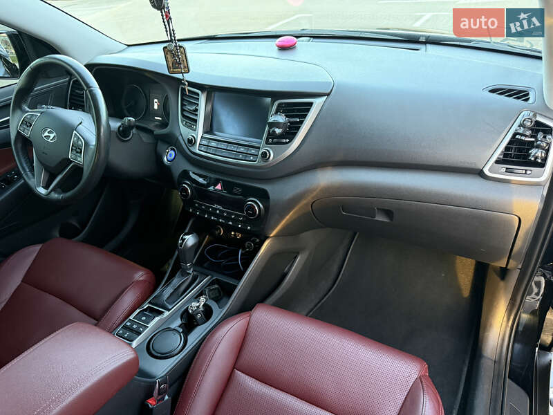 Позашляховик / Кросовер Hyundai Tucson 2017 в Львові