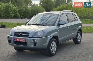 Внедорожник / Кроссовер Hyundai Tucson 2006 в 