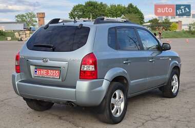 Внедорожник / Кроссовер Hyundai Tucson 2006 в 