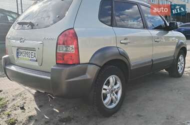 Позашляховик / Кросовер Hyundai Tucson 2006 в 