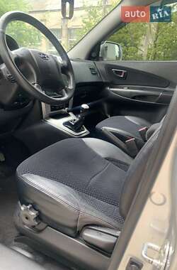 Внедорожник / Кроссовер Hyundai Tucson 2011 в 