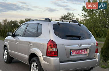 Внедорожник / Кроссовер Hyundai Tucson 2006 в 