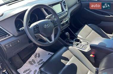 Внедорожник / Кроссовер Hyundai Tucson 2017 в 