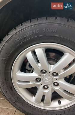 Внедорожник / Кроссовер Hyundai Tucson 2006 в 