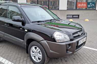 Внедорожник / Кроссовер Hyundai Tucson 2008 в 