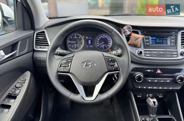 Внедорожник / Кроссовер Hyundai Tucson 2017 в 