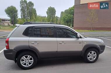 Позашляховик / Кросовер Hyundai Tucson 2008 в 