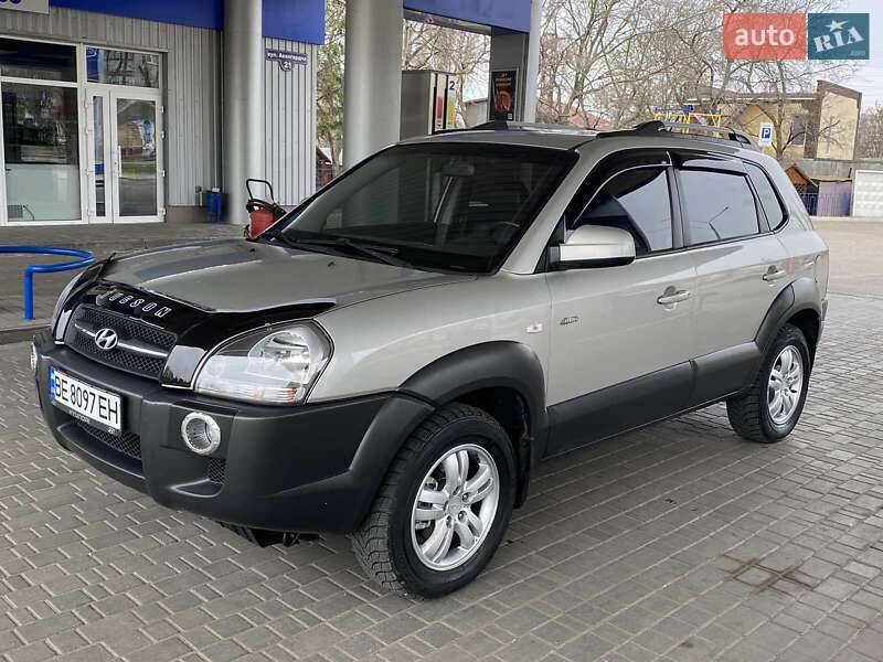 Позашляховик / Кросовер Hyundai Tucson 2007 в 