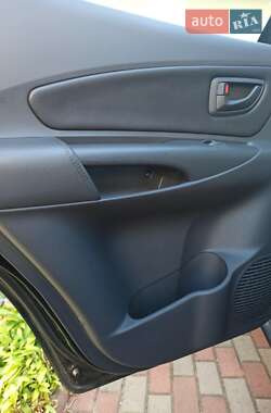 Позашляховик / Кросовер Hyundai Tucson 2008 в 
