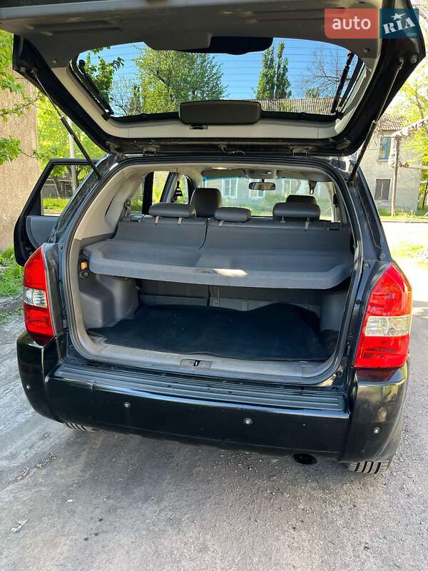 Позашляховик / Кросовер Hyundai Tucson 2005 в Харкові