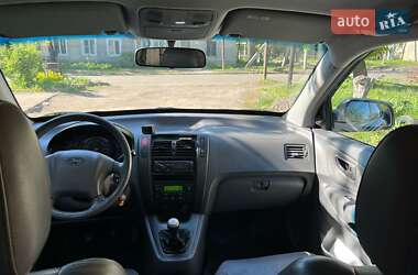Внедорожник / Кроссовер Hyundai Tucson 2005 в 