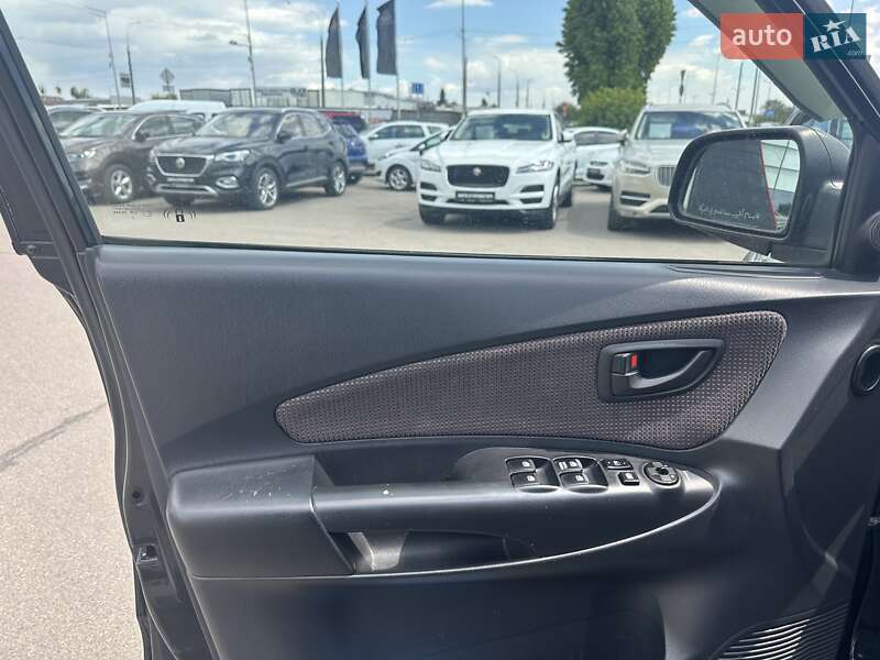 Внедорожник / Кроссовер Hyundai Tucson 2006 в Киеве фото 10 Внедорожник / Кроссовер Hyundai Tucson 2006 в Киеве