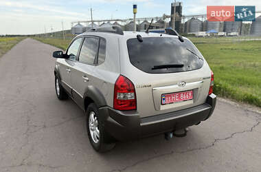 Внедорожник / Кроссовер Hyundai Tucson 2007 в 