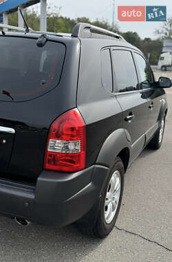 Внедорожник / Кроссовер Hyundai Tucson 2008 в 