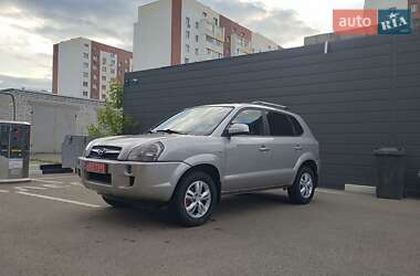 Внедорожник / Кроссовер Hyundai Tucson 2010 в Харькове