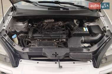 Внедорожник / Кроссовер Hyundai Tucson 2010 в 