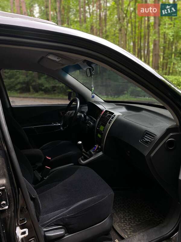 Позашляховик / Кросовер Hyundai Tucson 2008 в Путивлі
