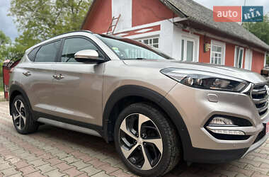 Позашляховик / Кросовер Hyundai Tucson 2018 в 