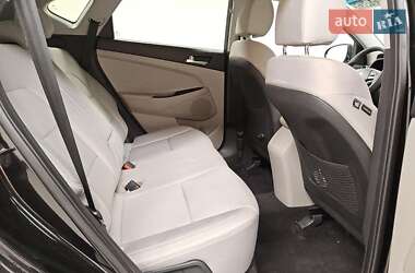 Позашляховик / Кросовер Hyundai Tucson 2021 в 