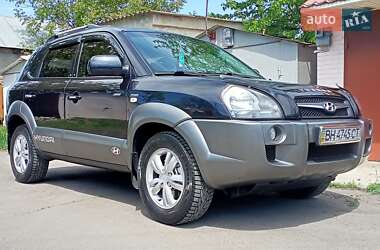 Позашляховик / Кросовер Hyundai Tucson 2012 в 