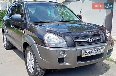 Позашляховик / Кросовер Hyundai Tucson 2012 в 
