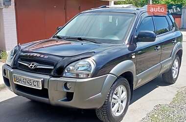 Позашляховик / Кросовер Hyundai Tucson 2012 в 