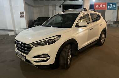 Внедорожник / Кроссовер Hyundai Tucson 2016 в Киеве