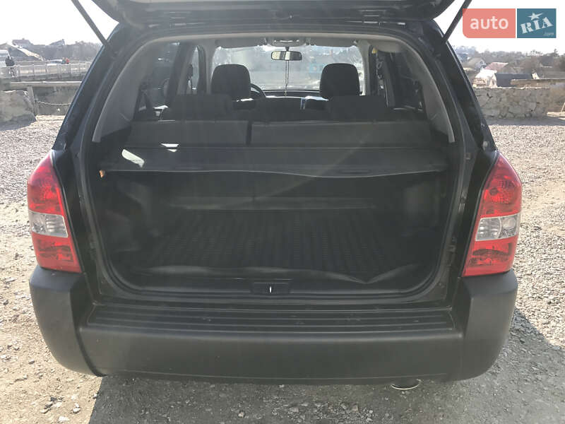 Внедорожник / Кроссовер Hyundai Tucson 2011 в Сквире