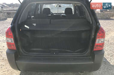 Позашляховик / Кросовер Hyundai Tucson 2011 в 