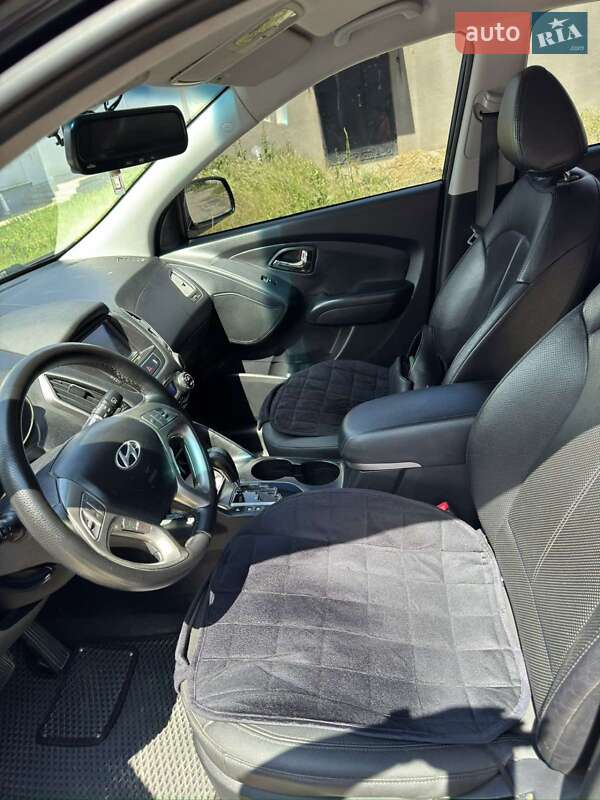 Позашляховик / Кросовер Hyundai Tucson 2011 в Снігурівці