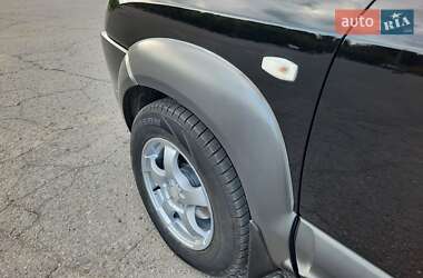 Внедорожник / Кроссовер Hyundai Tucson 2006 в 