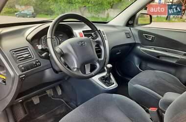 Внедорожник / Кроссовер Hyundai Tucson 2006 в 