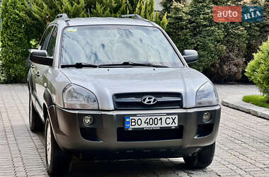 Внедорожник / Кроссовер Hyundai Tucson 2006 в 