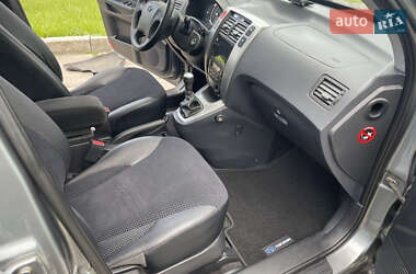 Внедорожник / Кроссовер Hyundai Tucson 2012 в 