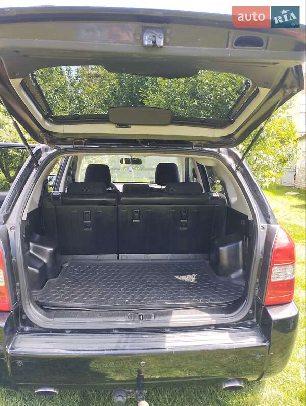 Позашляховик / Кросовер Hyundai Tucson 2008 в Млиніві