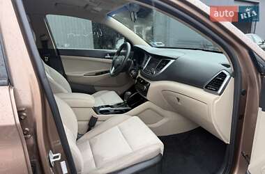 Позашляховик / Кросовер Hyundai Tucson 2017 в 