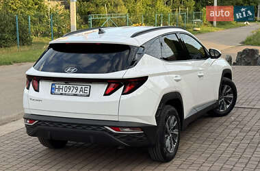 Внедорожник / Кроссовер Hyundai Tucson 2023 в 