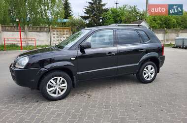 Внедорожник / Кроссовер Hyundai Tucson 2009 в 