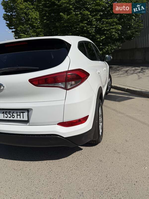 Внедорожник / Кроссовер Hyundai Tucson 2016 в Запорожье