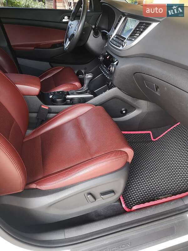 Позашляховик / Кросовер Hyundai Tucson 2017 в Полтаві