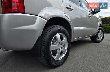Позашляховик / Кросовер Hyundai Tucson 2006 в 